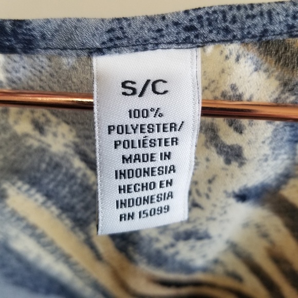 Abstract animal print sheer tank top (j) - Picture 2 of 4